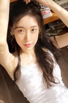 男生女生修修修轮滑鞋